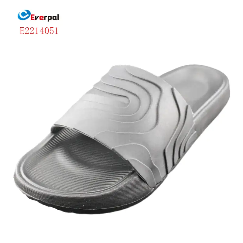 Bakit Nagiging Tamang Pagpipilian ang Mga Waterproof Men Slides Shoes Para sa Mga Panlabas na Aktibidad para sa Modern Outdoor Adventures