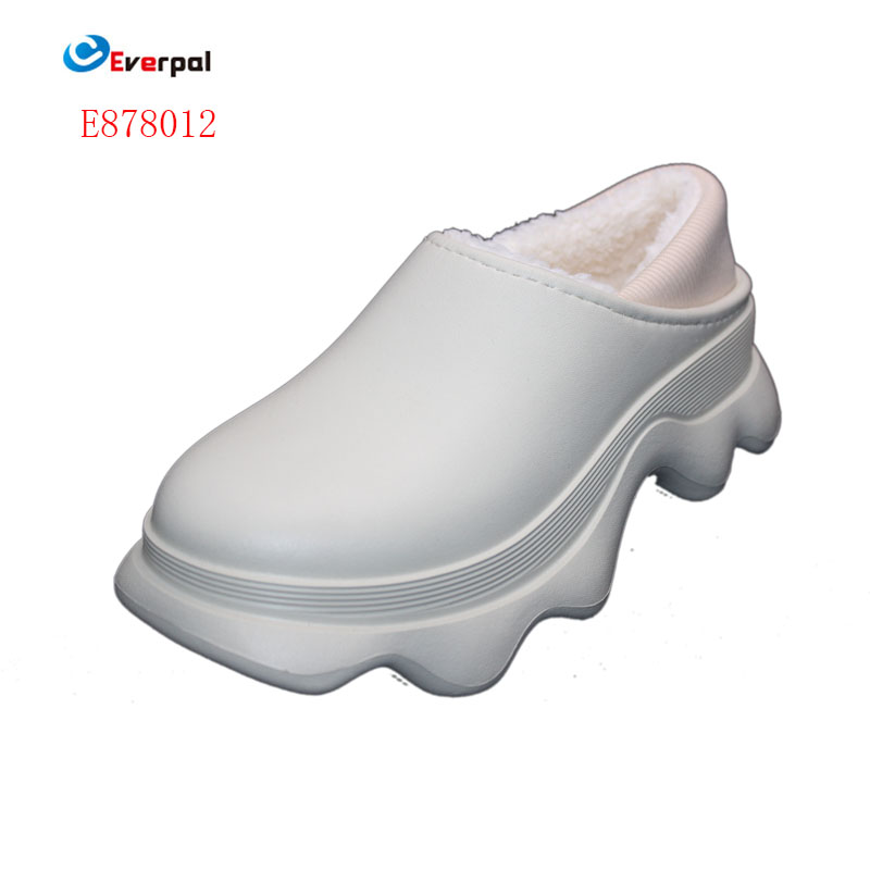 Bakit Nagiging Isang Dapat-Have na Pagpipilian ang mga Fur Clogs Para sa Kababaihan para sa Kaginhawahan, Kainitan, at Pang-araw-araw na Estilo