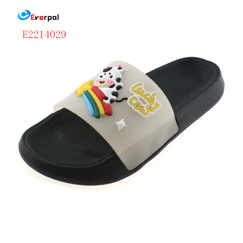 Cute na tsinelas para sa mga bata